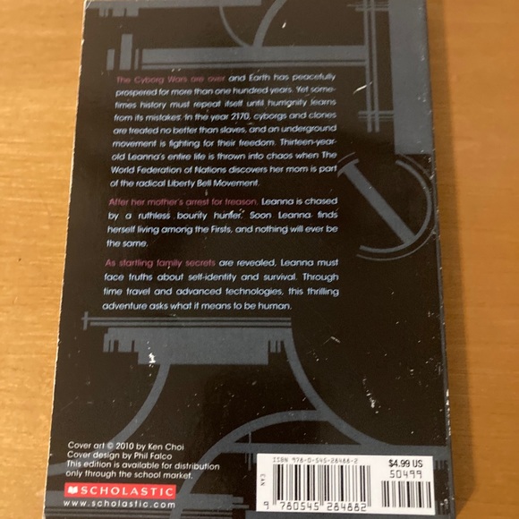 Books - Picture 2 of 4